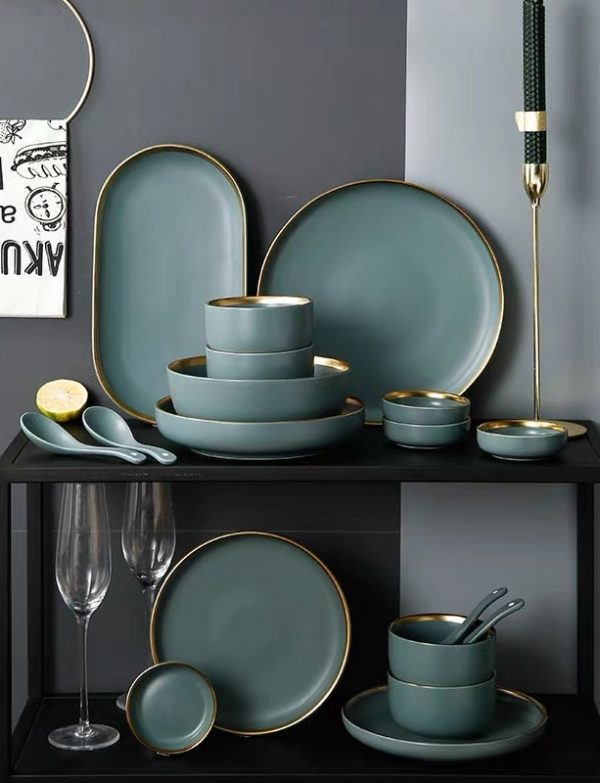 SERVICE PORCELAINE DISHES V2