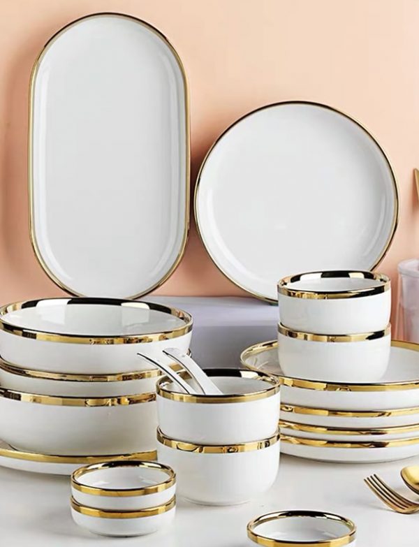 SERVICES PORCELAINE DISHES