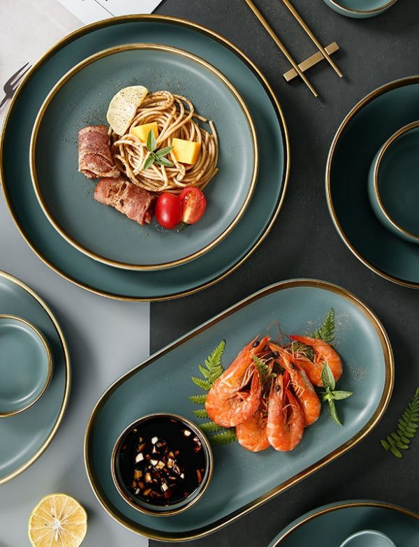 SERVICE PORCELAINE DISHES V2