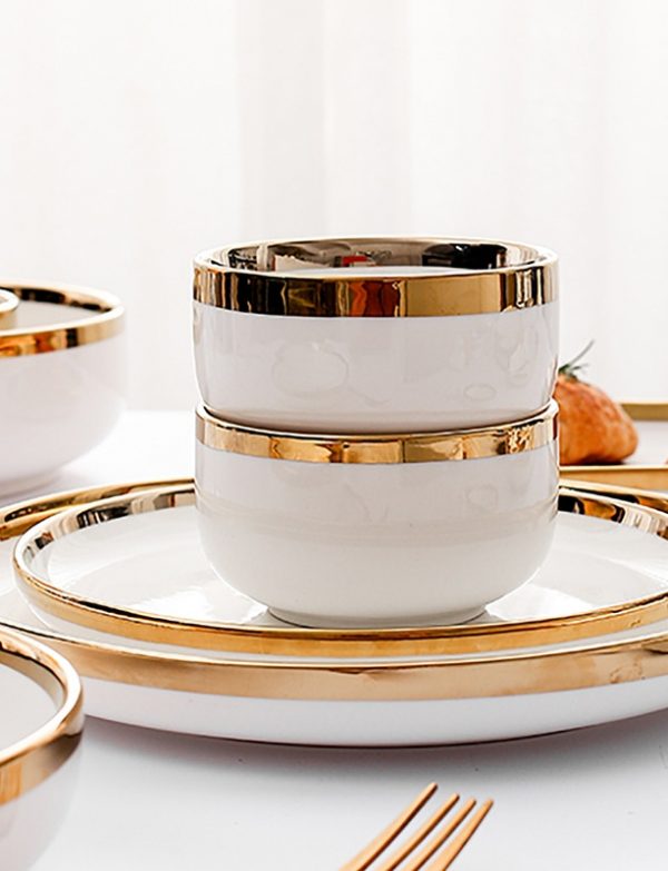 SERVICES PORCELAINE DISHES