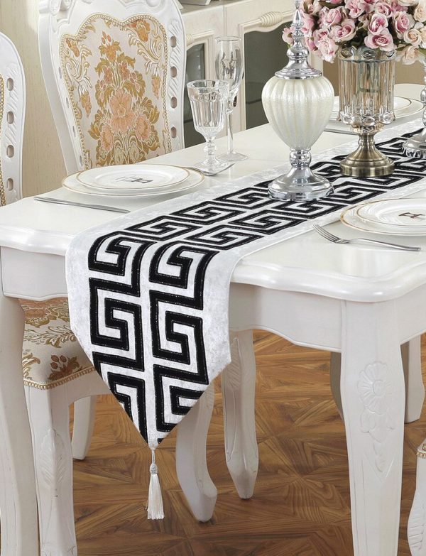 CHEMIN DE TABLE FLAG