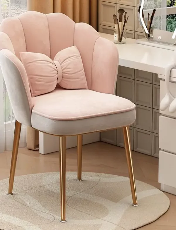 CHAISES RENAISSANCE