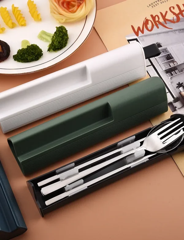 304  – COUVERTS DE TABLE